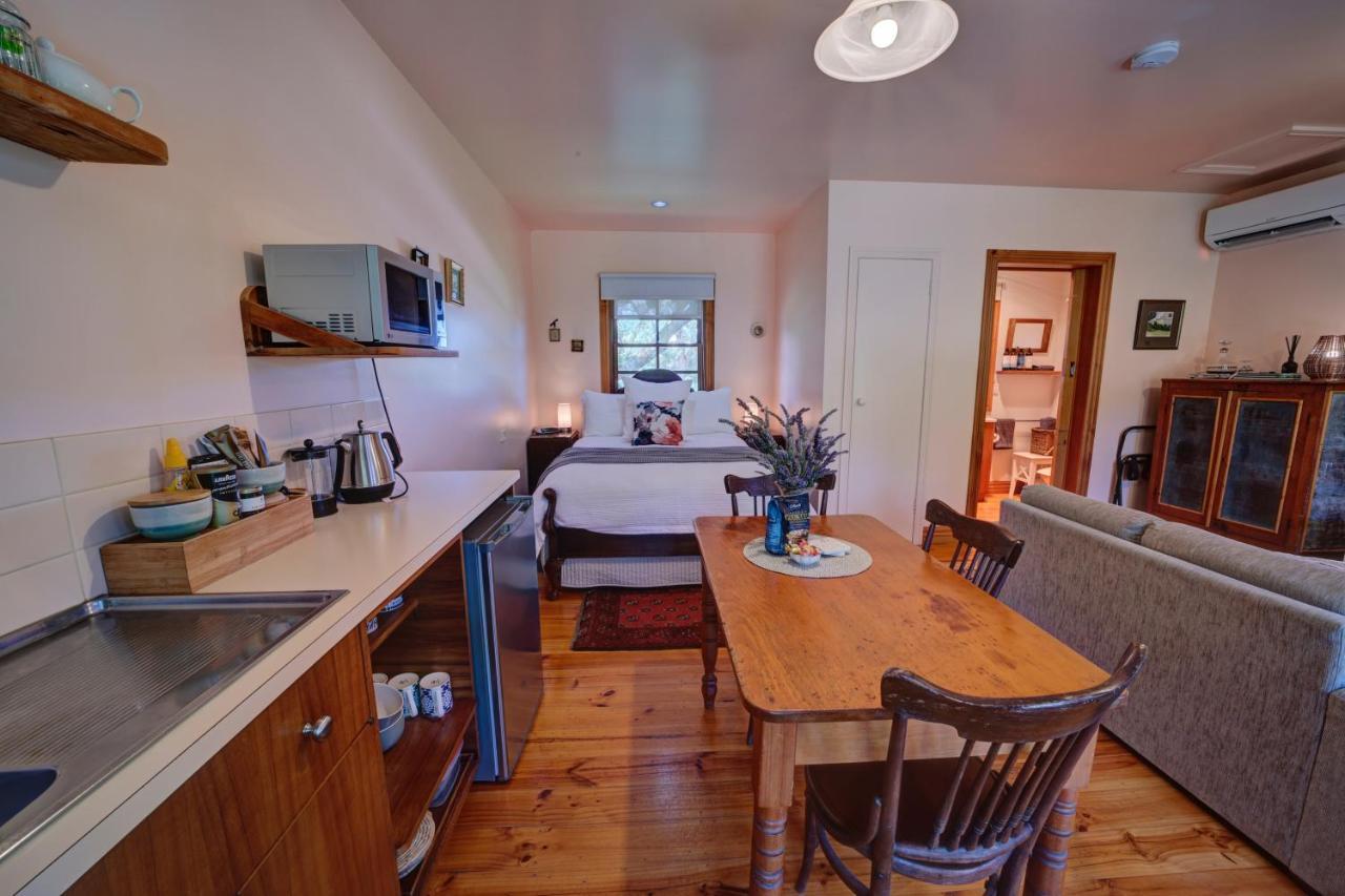 Cherry Plum Cottages Port Fairy Dış mekan fotoğraf